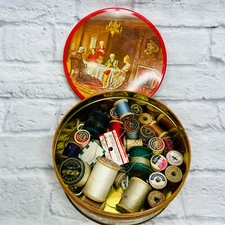 Vintage Lot Wooden Spools of Thread Farmhouse in classic round tin