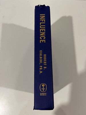 Influence : New and Expanded : The Psychology of Persuasion 2021 by Robert B