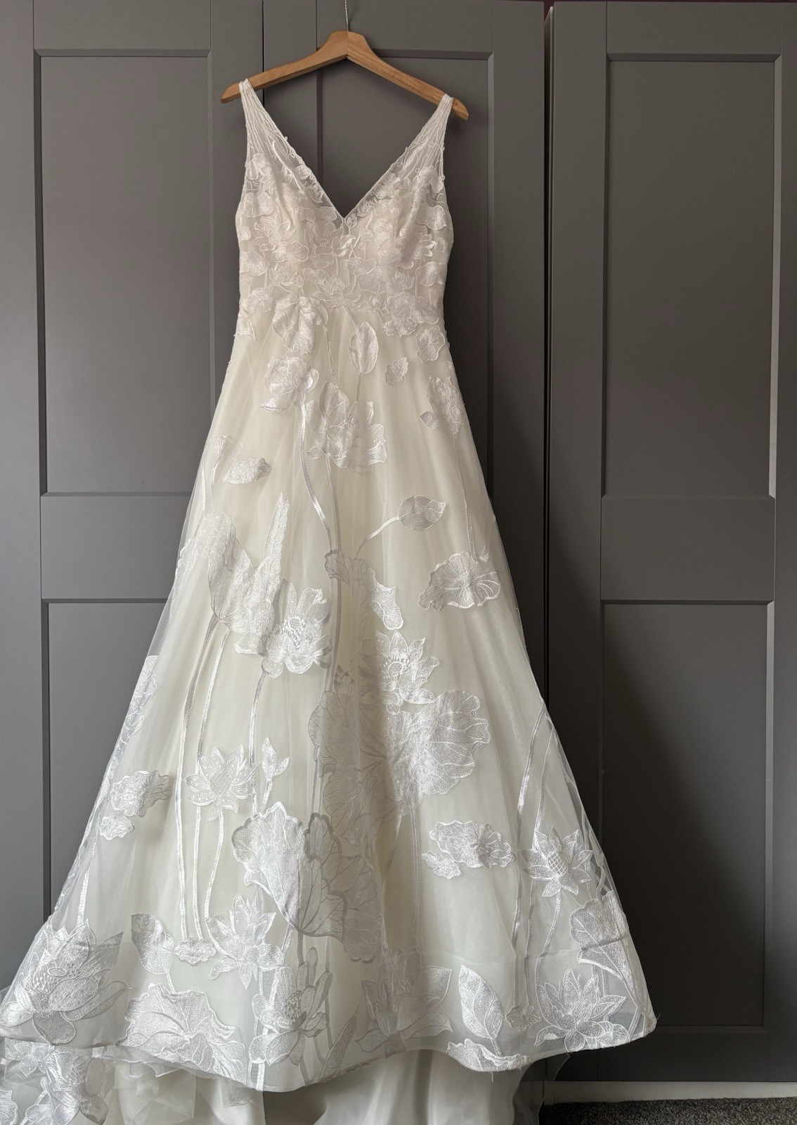 Joblot 5 Wedding Dresses Bundle image 3