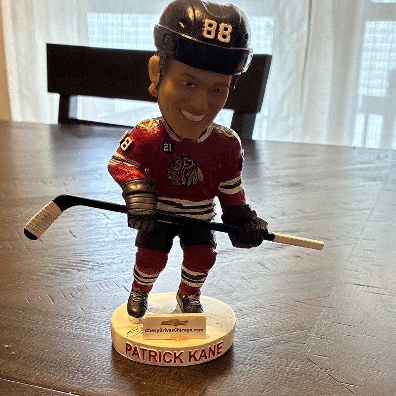 Kick10 Patrick Kane #88 Chicago Blackhawks NHL Hockey Bobblehead Figure