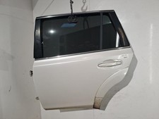 Porte arrière et accessoires Subaru OUTBACK