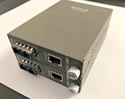 Batch Nr. 2 D-Link Media Converter DMC-700SC 100Base-T - ohne Netzteil