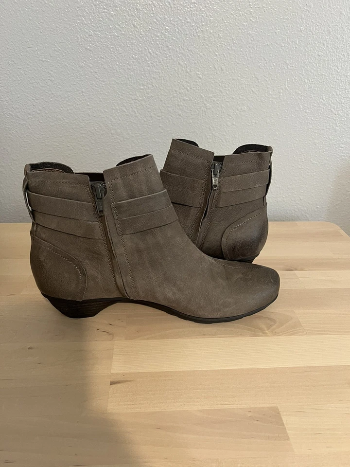 Hermosos botines Abeo Nadia color topo nobuck talla EE. UU. 8 plantilla neutra para mujer Foto 4 de 4