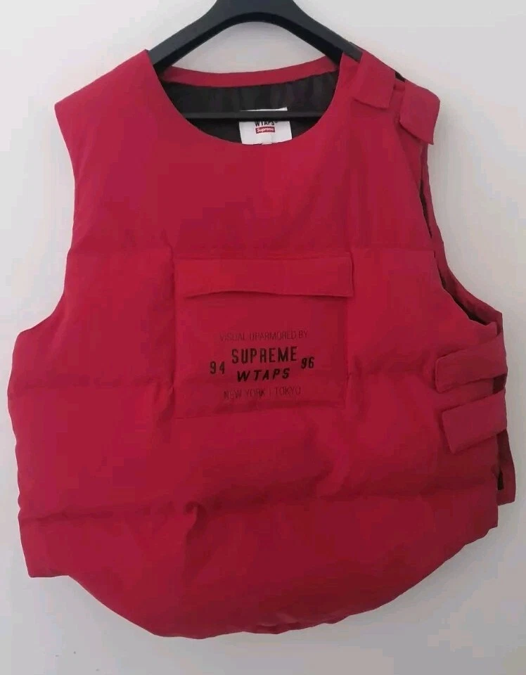 Gilet en duvet tactique FW21 Supreme x WTAPS taille L grand gilet rouge résistant à l'eau