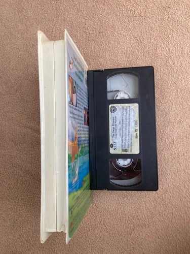 The Swan Princess Escape from Castle Mountain VHS 1997 - Picture 5 of 7