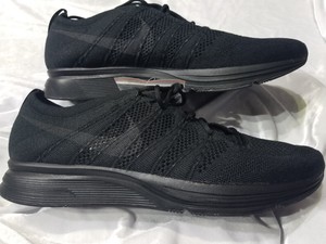mens flyknit trainers