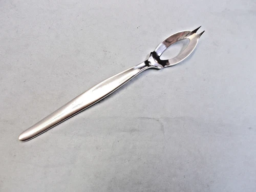 SOLID STERLING SILVER CONTOUR IDEAL OLIVE SERVER-UNIQUE 1950 TOWLE
