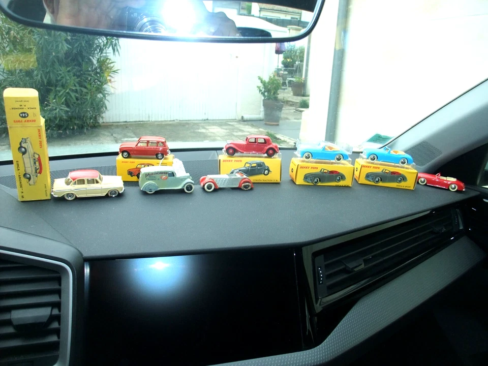 DINKY    TOYS    FR    24   Z     SIMCA    VERSAILLES    AVEC   BOITE  D'ORIGINE - Photo 2/4