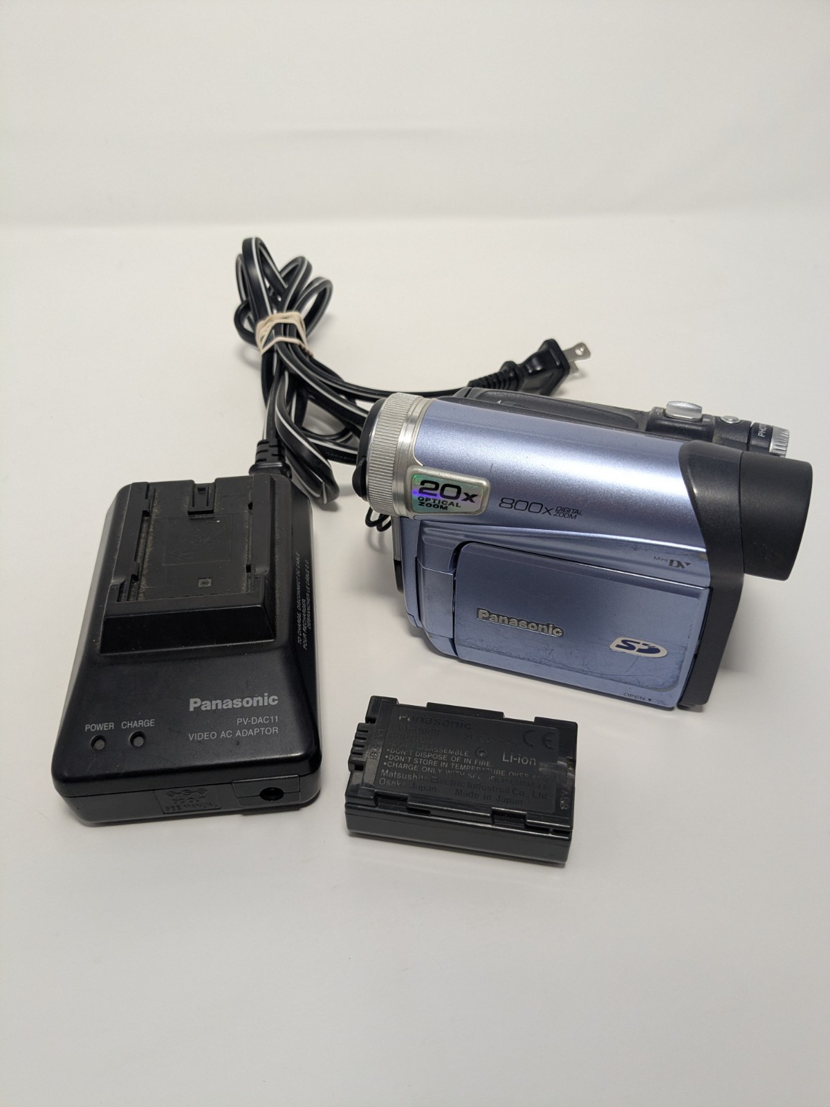 Panasonic Video Camera PV-GS12 Digital MiniDV Cassette Camcorder 20x Zoom Works
