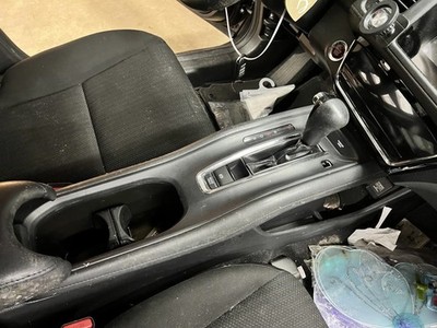HR-V      2017 Transmission Shift 104801768