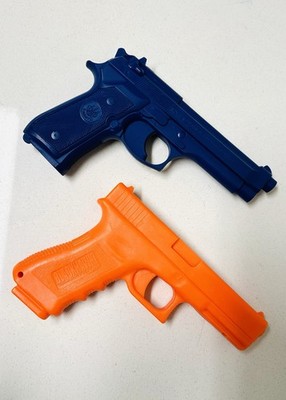 Set of 2 Rings 92FS Blue Gun & Blackhawk Orange Demonstrator Dummy
