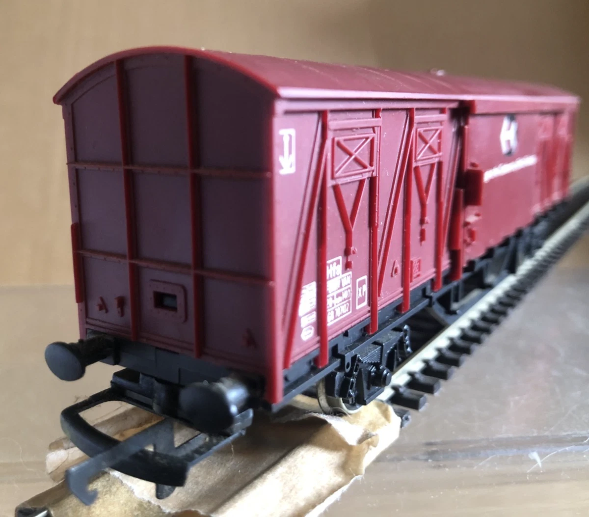 Wagon Hornby R60268 Railroad CAIB PVA Van – époque 800, Calibre 00, Attelages à Tension Fixe