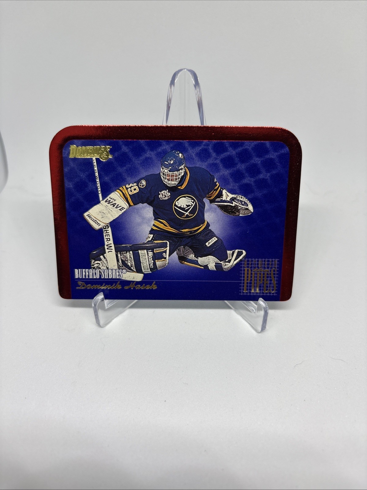 Dominik Hasek 1995 Donruss Between The Pipes #2 - 52825