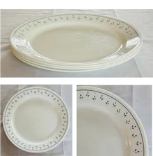 VINTAGE Corelle Dinner Plates NORMANDY Small Red Flowers on White 4-Pc Set