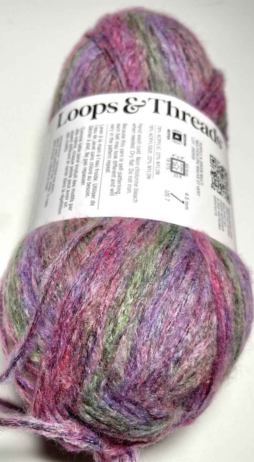 LOOPS & THREADS - SKYSCAPE. 1Ball. PURPLE & GREEN Multi. Shipping Is Combined - product detail image 3