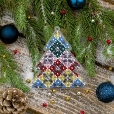 Wonderland Crafts Bead embroidery kit on a plastic base FLPL-035