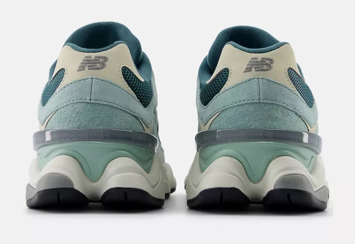 New Balance 9060 Women6.5/Men 5 