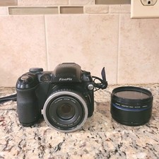 FujiFilm FinePix S5000 3.1MP Digital Camera 10x Zoom W/ Finepix AR-FX5 Lens
