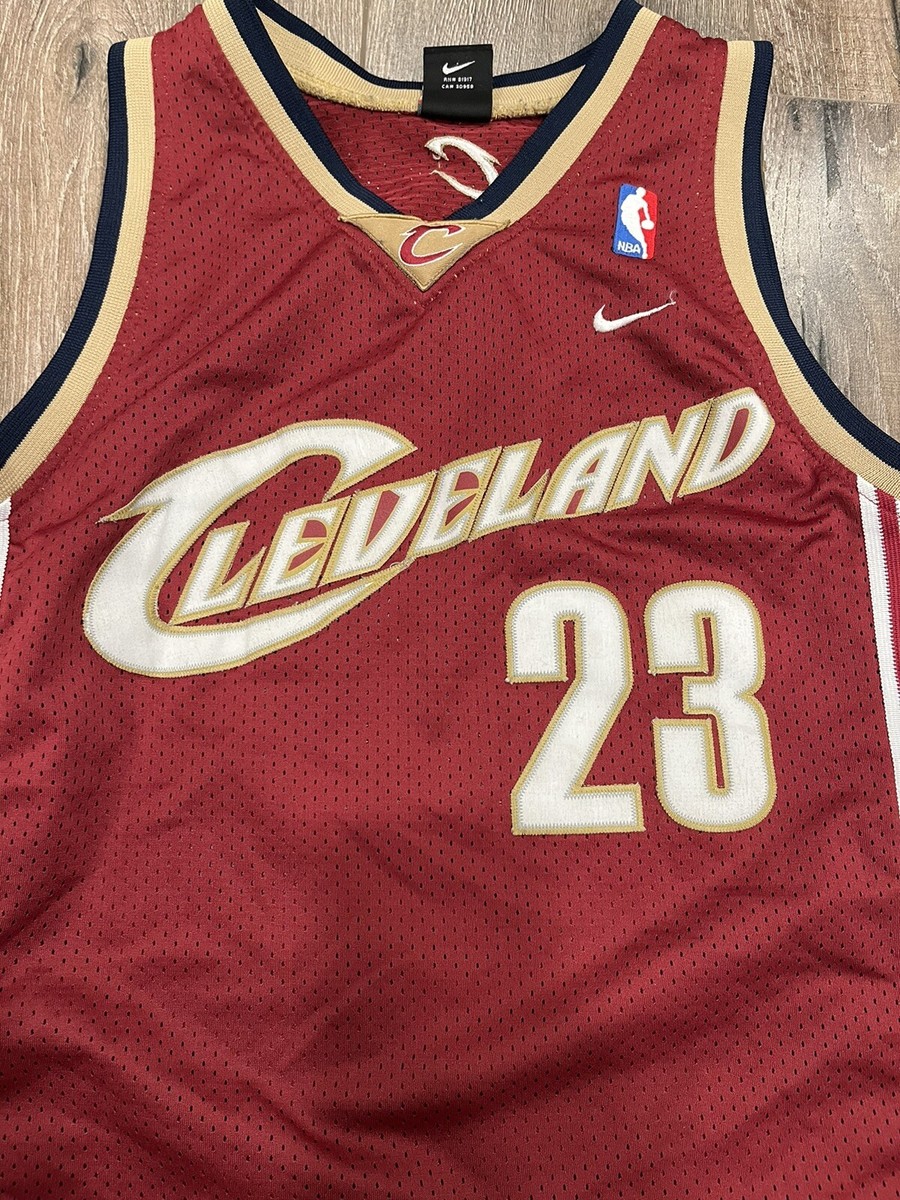 CLEVELAND JAMES 23 レッドジャージ、レブロン CLEVELAND CAVALIERS LEBRON JAMES #23 SWINGMAN BASKETBALL