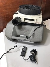 KODAK Ektagraphic AF-2 Carousel Slide Projector w/ Remote, Case, Tray, Lens