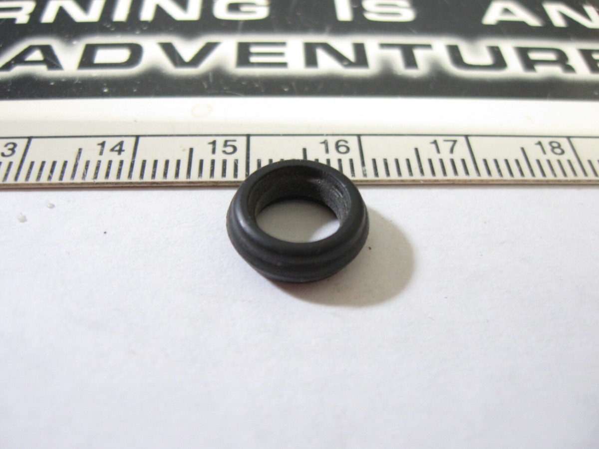 KAWASAKI 73 74 75 Z1 900 NOS OEM OIL PUMP O-RING 92055-053