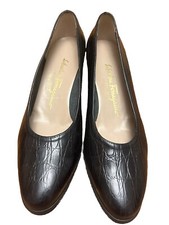 Vintage Salvatore Ferragamo Faux Croc Gator Embossed Leather Pumps 7.5