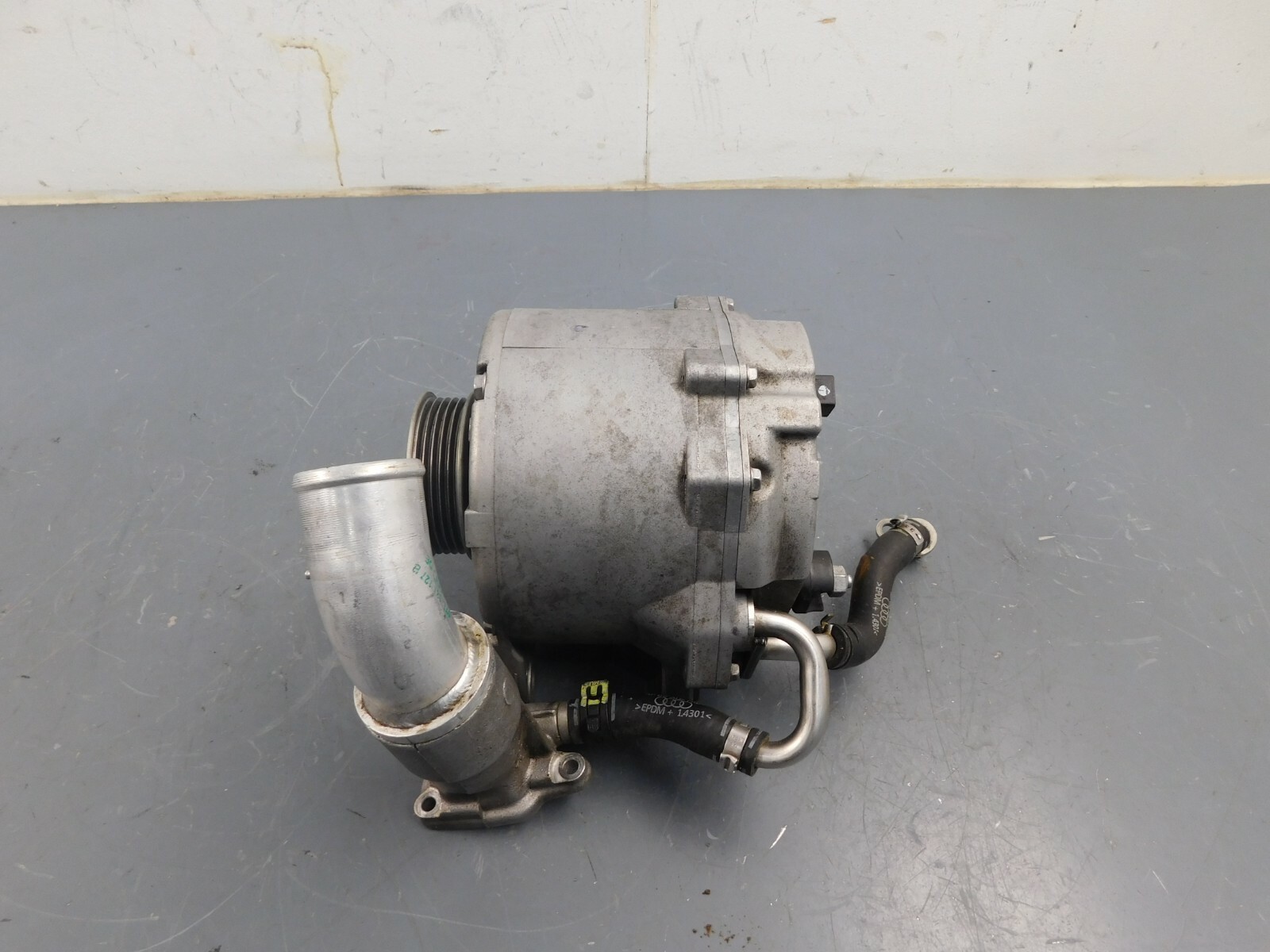Lamborghini Gallardo Alternator #0007 Q8-2