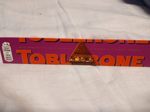 3 Toblerone Fruit & Nut Swiss Milk Chocolate 3x 100g NEW. BB 12.11.2025 - Picture 6 of 6