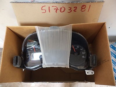 Compteur Fiat Punto JTD neuf ref 51703281 pour réparation tableau de bord
