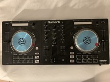 Numark Mixtrack Pro 3 DJ Controller Serato US...