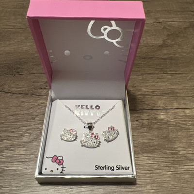 Hello Kitty シルバージュエリーセット Sanrio hello kitty sterling silver necklace and earrings set | eBay