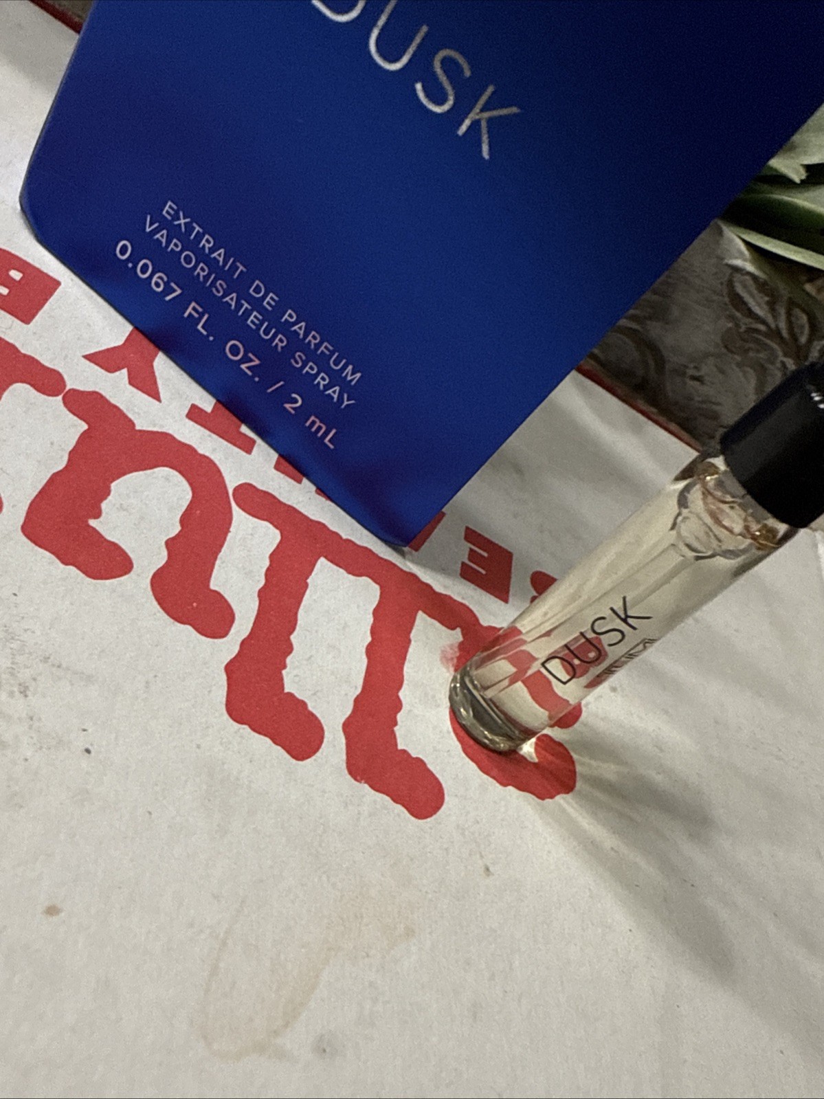 Tumi Dusk Extrait de Parfum Perfume Sample Spray Vial - 2ml/0.67oz Z3