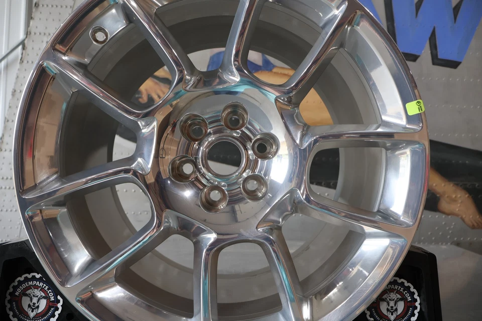 5181334AA NUEVO OEM DODGE VIPER SRT-10 ACR RUEDA TRASERA ACR-X COMP SRT Foto 2 de 4