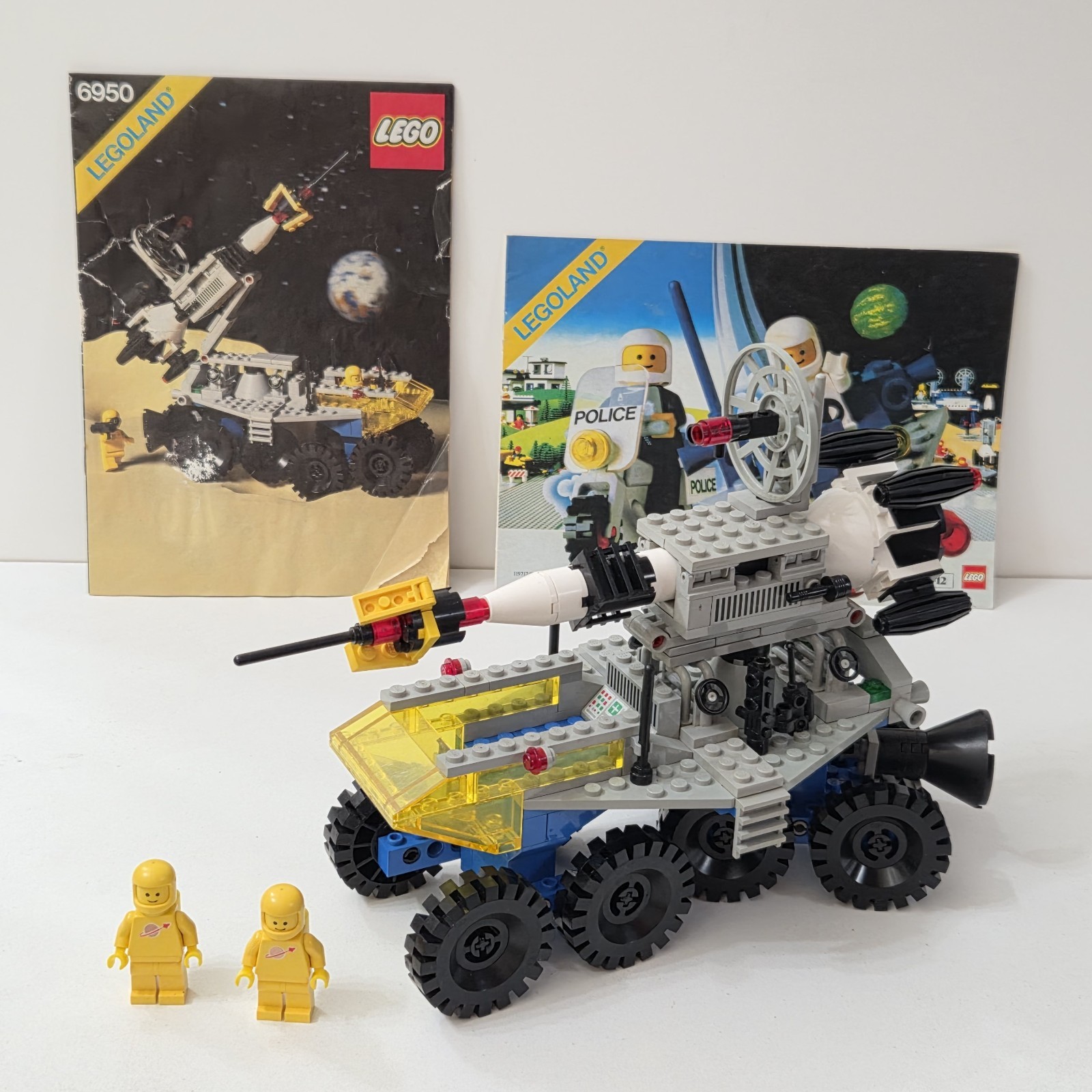 VINTAGE LEGO SPACE 6950 MOBILE ROCKET TRANSPORT 100% COMPLETE w MANUAL & EUC!