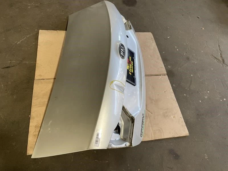 2010 KIA OPTIMA ЗАДНЯЯ КРЫШКА БАГАЖНИКА ПОДЪЕМНАЯ ДВЕРЬ С WPOILER OEM - Изображение 3 из 4