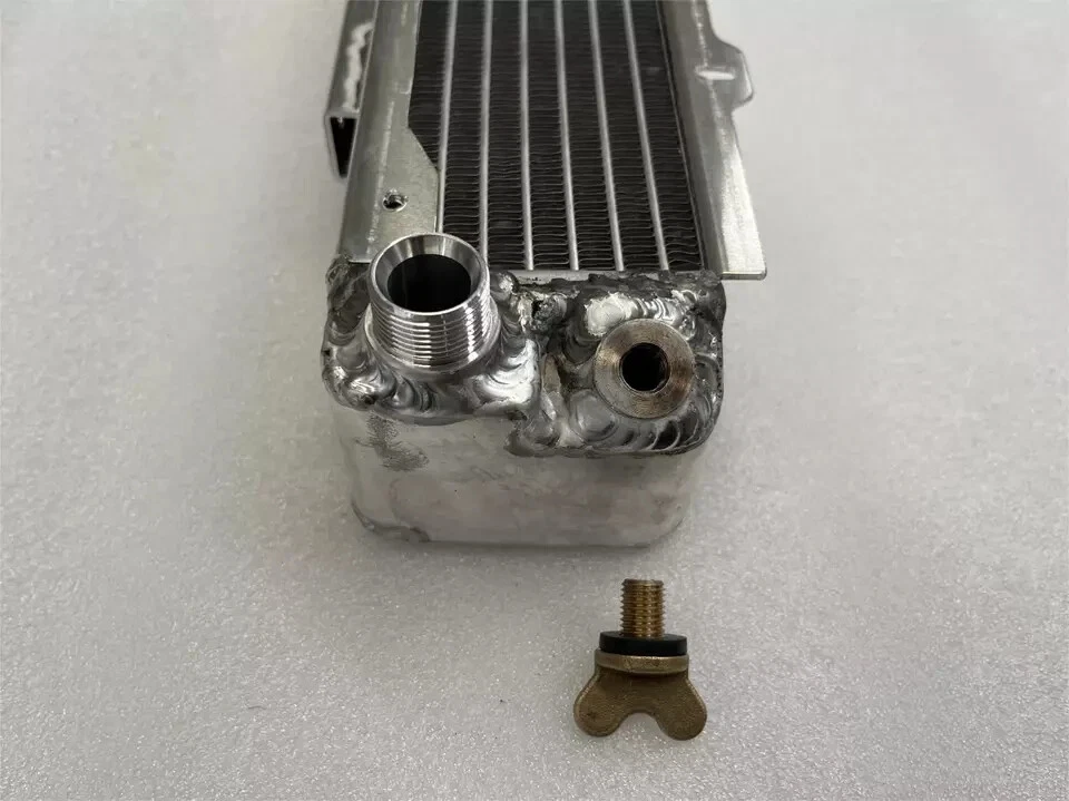 Aluminum Oil Cooler Fit Mercedes Benz W108/W109 280 SE/SEL 300 SE/SEL 1966-1980 - Image 4 of 4