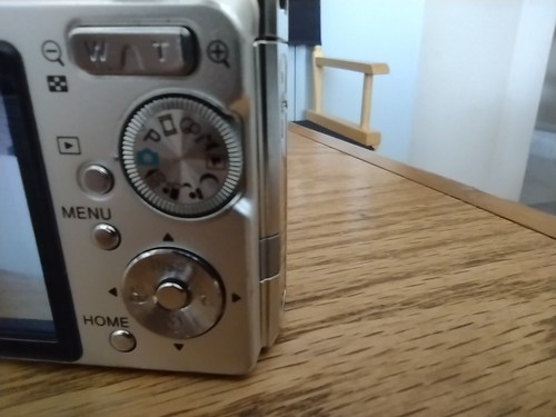 Sony Cyber-shot DSC-W80 7.2MP Digital Camera 3x Zoom 2GB SD, Charger Tested - Picture 6 of 9