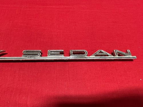 1965 FORD GALAXIE COUNTRY SEDAN FENDER EMBLEM C5AB-16098-A C5AZ-16098-A FOMOCO - Picture 2 of 6