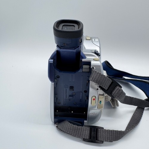 Sony Handycam DCR-DVD200E Handheld DVD Camcorder w Battery & Charger Tested - Picture 10 of 12