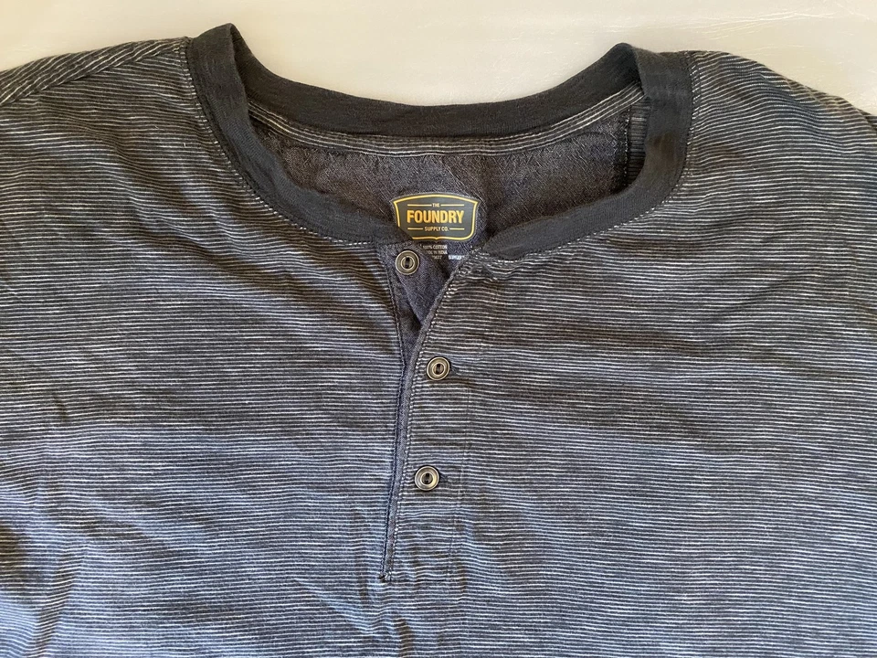 Camisa Henley Foundry Grande y Alta Para Hombre 4XL Gris Algodón Rayas Manga Larga Foto 2 de 4