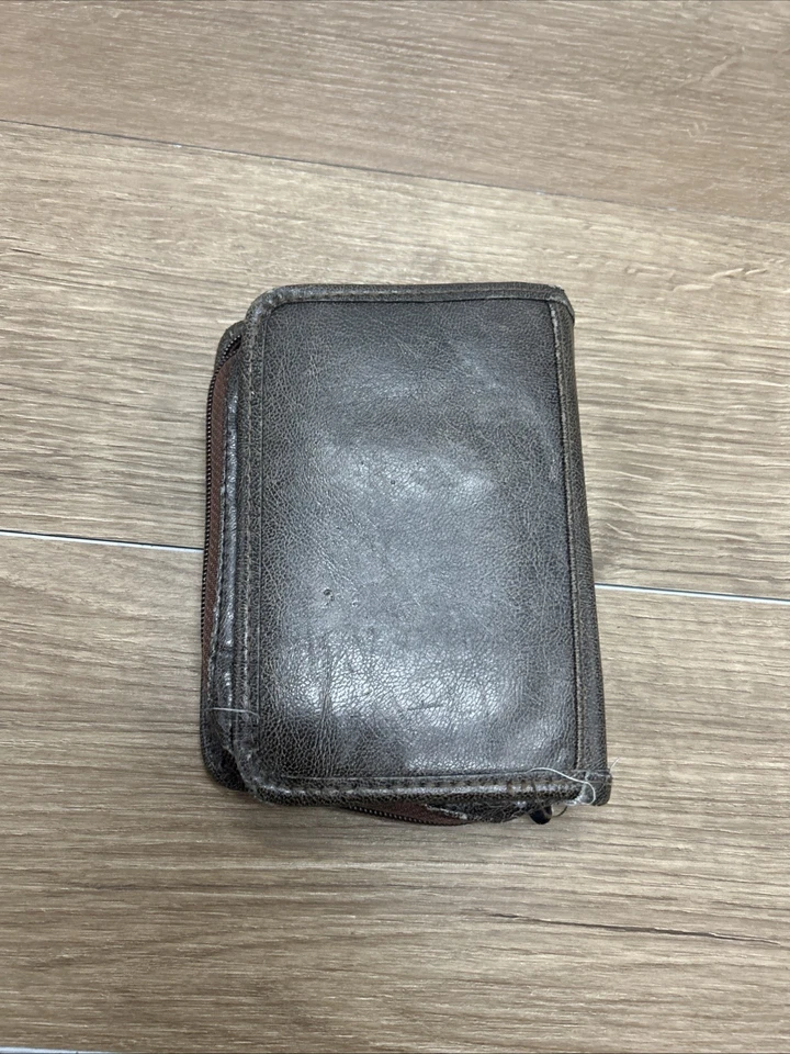 Nintendo DS Game Case Super Mario Luigi Faux Brown Leather Embroidered Zipper - Image 3 of 4