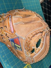 Mizuno Baseball Glove MT1050 Professional Model Pro-Scoop Lite Flex RHT Mitt