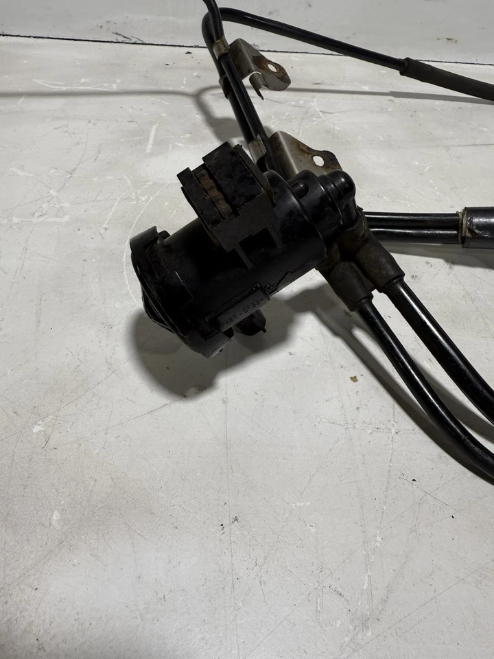 Válvula de vapor de combustível solenóide 2.5 4.0 Evap Purge com LINHAS 05-06 Jeep TJ Wrangler fabricante de equipamento original - Imagem 2 de 4