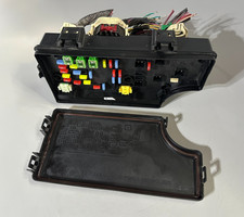 2011-2014 Jeep Patriot Compass TIPM Power Module Fuse Relay Box P04692343AD ~
