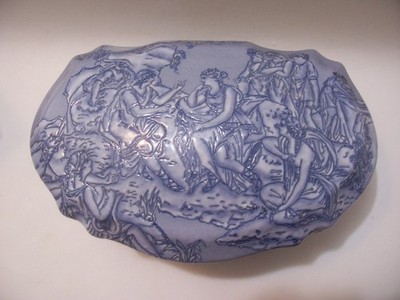 MINTON PORCELAIN PATE SUR PATE COBALT GOLD LIDDED BOX NEAR MINT COND. 10 1/2''