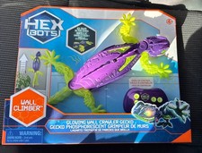 HEX BOTS Glow-in-the-Dark Gecko, Rechargeable Remote Control Robot Kids Toys, Cl