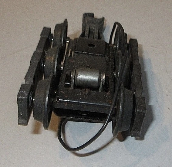 LIONEL/LTI 6 WHEEL PASSENGER CAR TRUCK,UN USED - Image 4 of 4