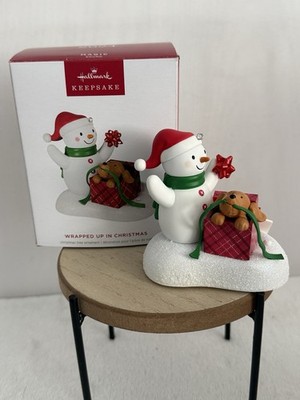 Hallmark Keepsake Cozy Christmas Selfie Magic Sound 2020 Snowman Ornament
