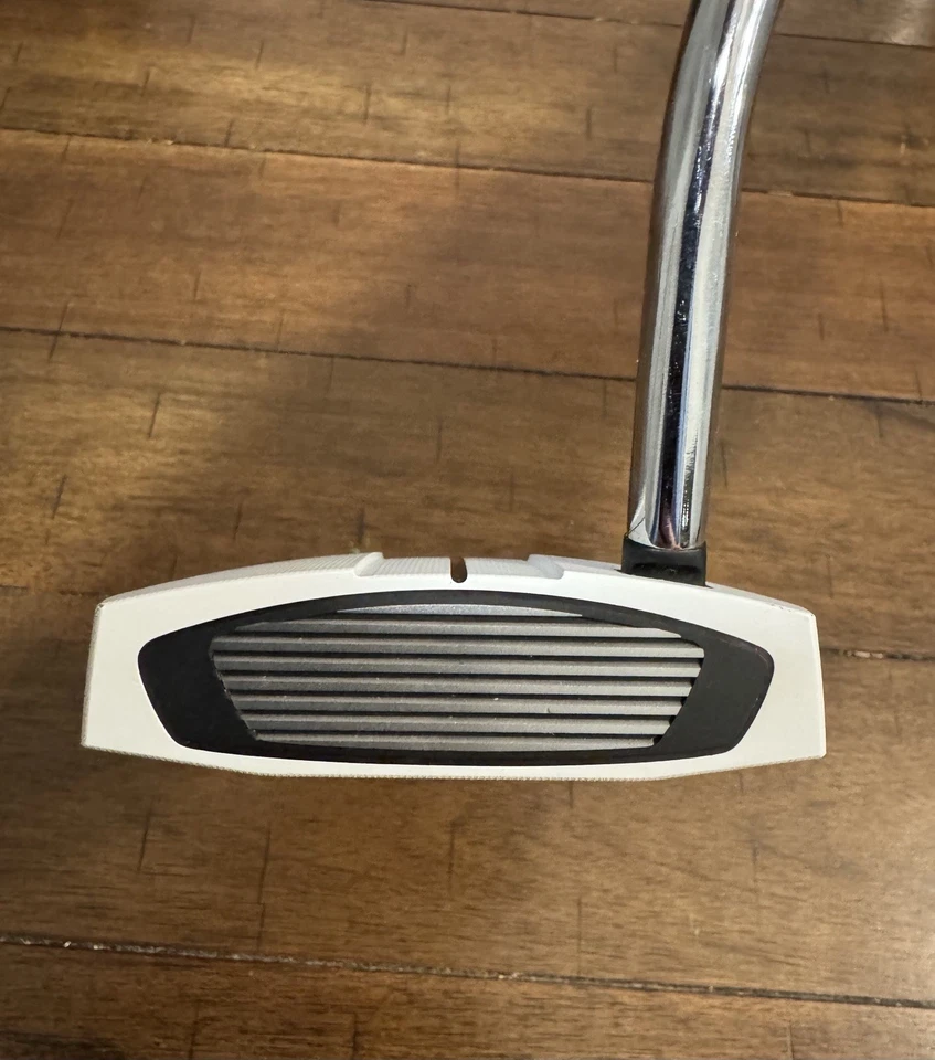 TaylorMade Spider GTX Single Bend Barely Used - White - Face Balanced - Image 3 of 4