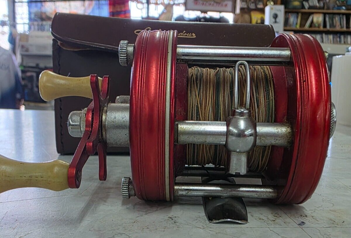 Abu アンバサダー5000 The Original 64240824G01S Vintage ABU GARCIA AMBASSADEUR 5000 w/ case, parts tube